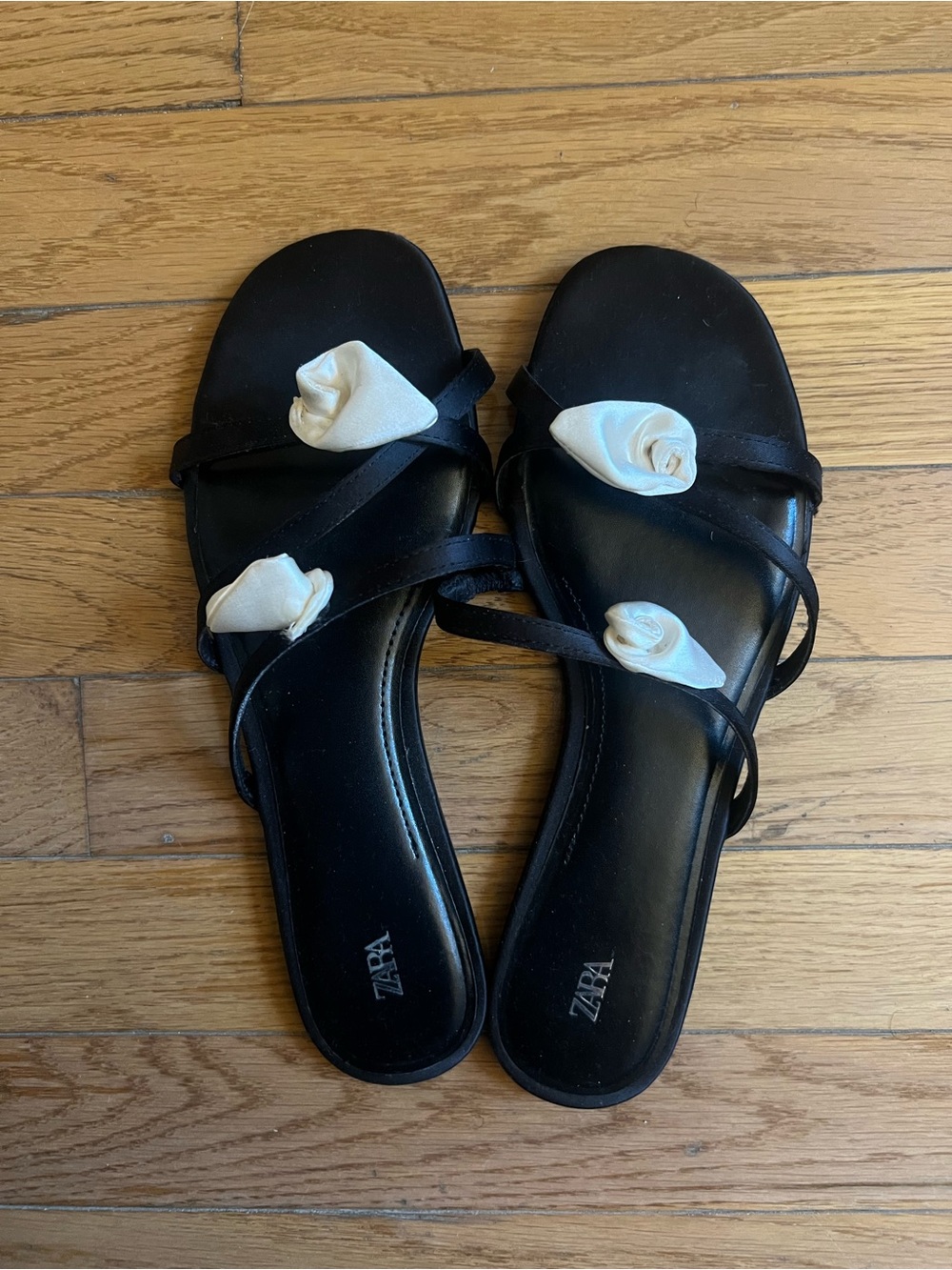 ZARA Black Slide Sandals with White Rose Appliqués